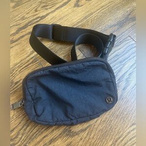 Lululemon Black Belt bag